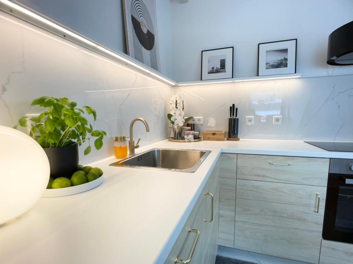 M-Style 04 Apartment Mit Balkon Und Gasgrill, 24H Self-Check-In, Free Parking, Netflix Norimberk Exteriér fotografie