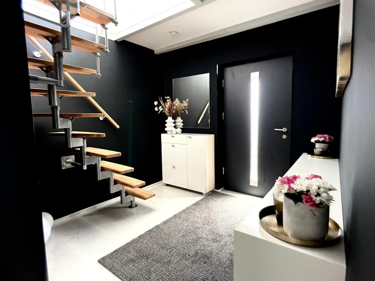 M-Style 04 Apartment Mit Balkon Und Gasgrill, 24H Self-Check-In, Free Parking, Netflix Norimberk Exteriér fotografie