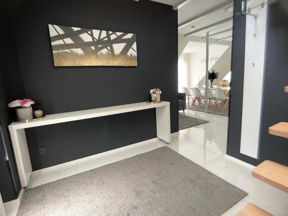 M-Style 04 Apartment Mit Balkon Und Gasgrill, 24H Self-Check-In, Free Parking, Netflix Norimberk Exteriér fotografie